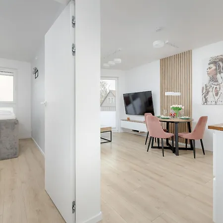 Apartment Stylish With Balcony And Garage In By Renters Swinemünde