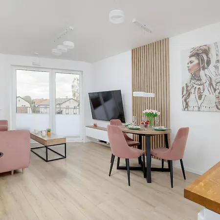 Stylish With Balcony And Garage In By Renters Swinemünde